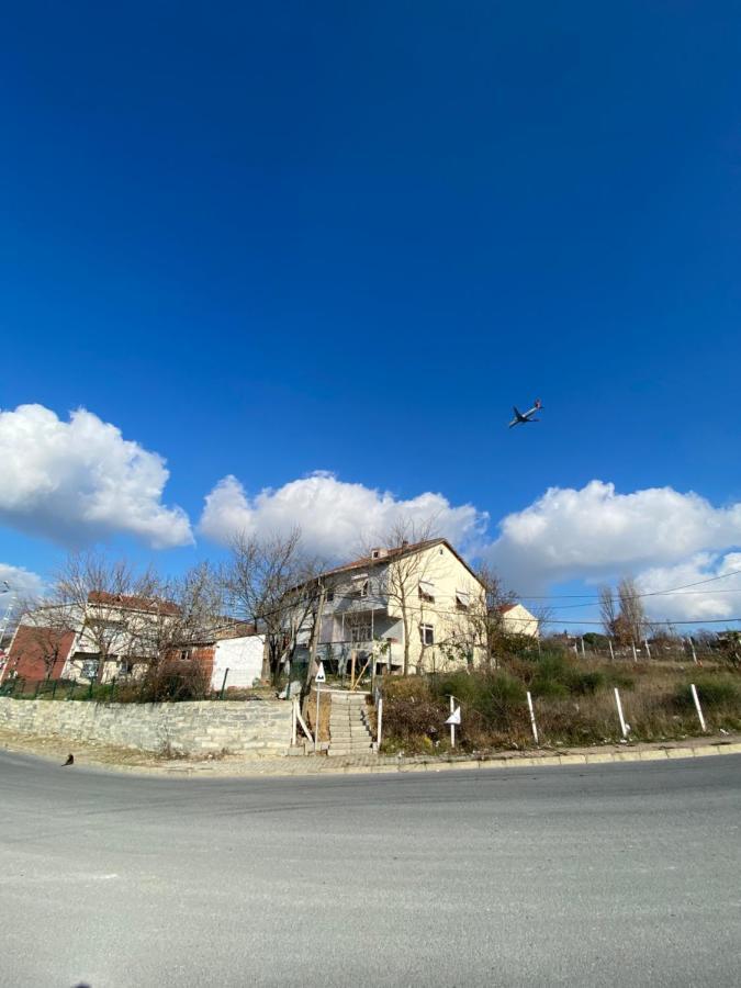 Triplex House Near The Airport Apartment Arnavutkoy ภายนอก รูปภาพ
