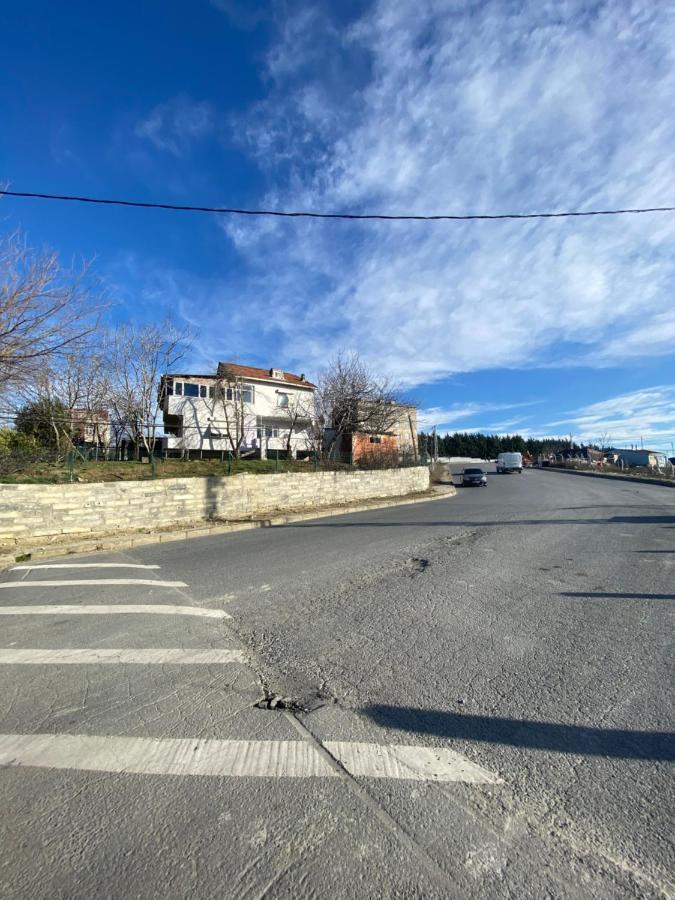 Triplex House Near The Airport Apartment Arnavutkoy ภายนอก รูปภาพ