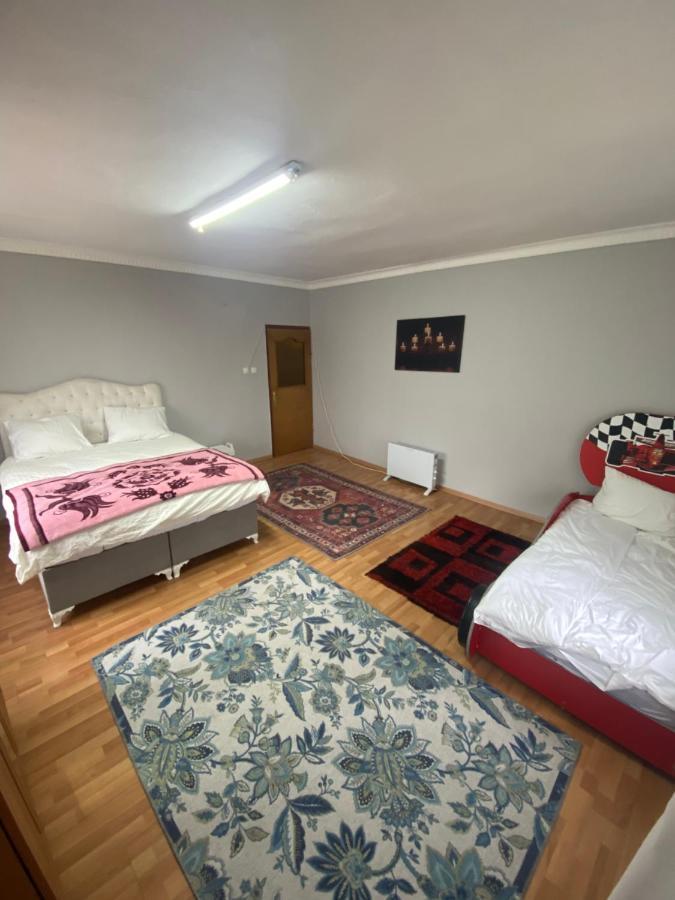 Triplex House Near The Airport Apartment Arnavutkoy ภายนอก รูปภาพ